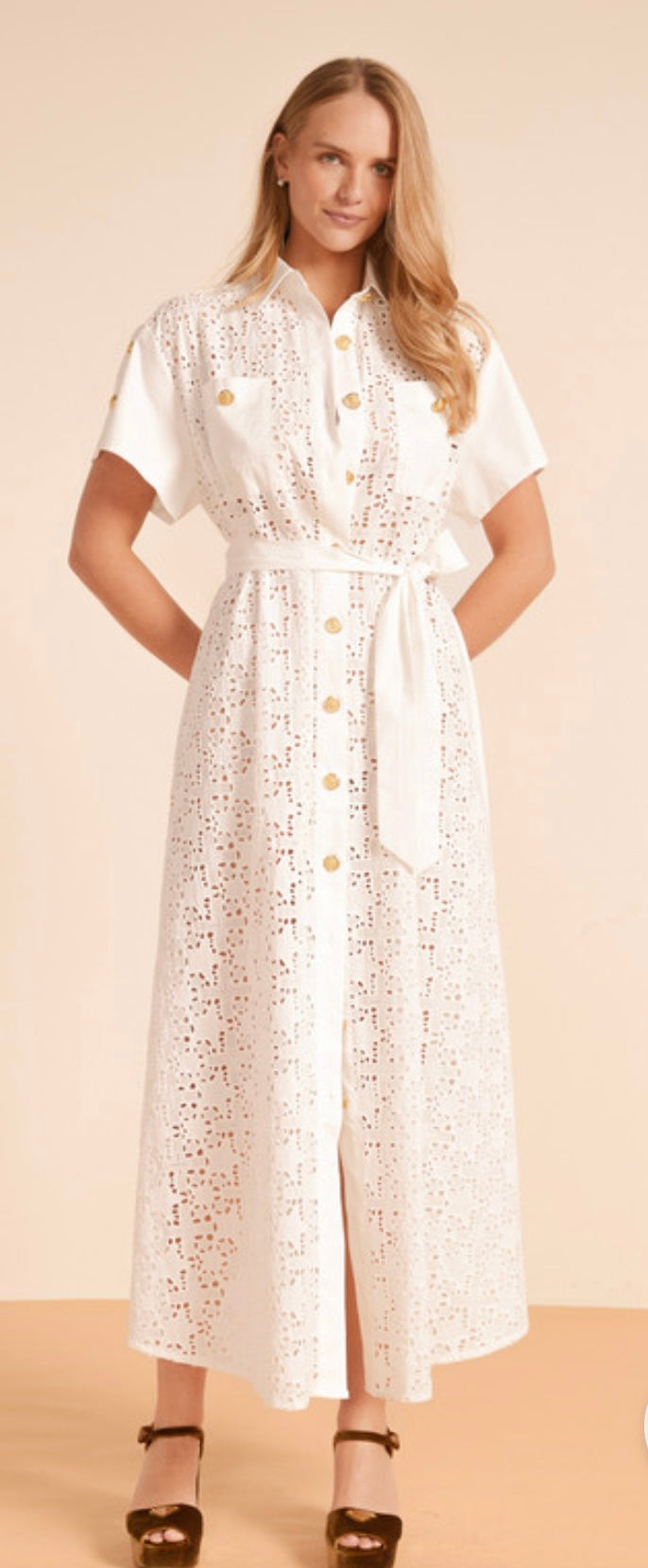 STAR EMBROIDERED SHIRT DRESS IN WHITE