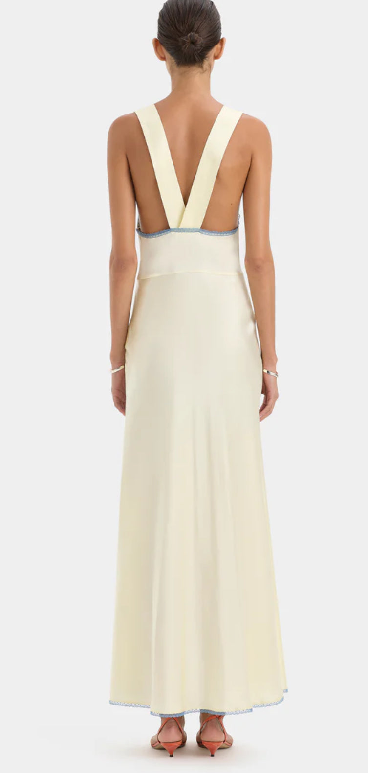 Aires Cut Out Maxi